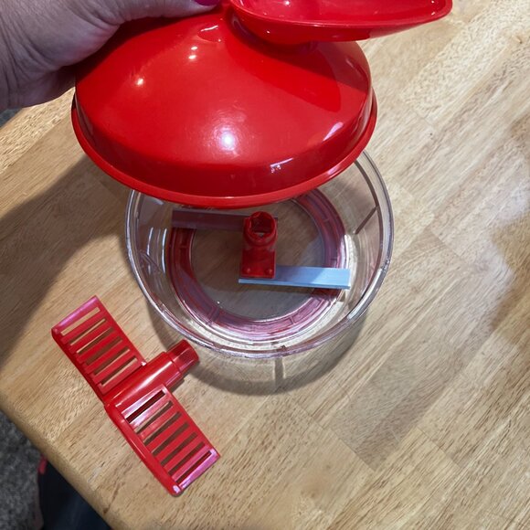 Tupperware Quick Chef® Pro System.- Red - Picture 6 of 7